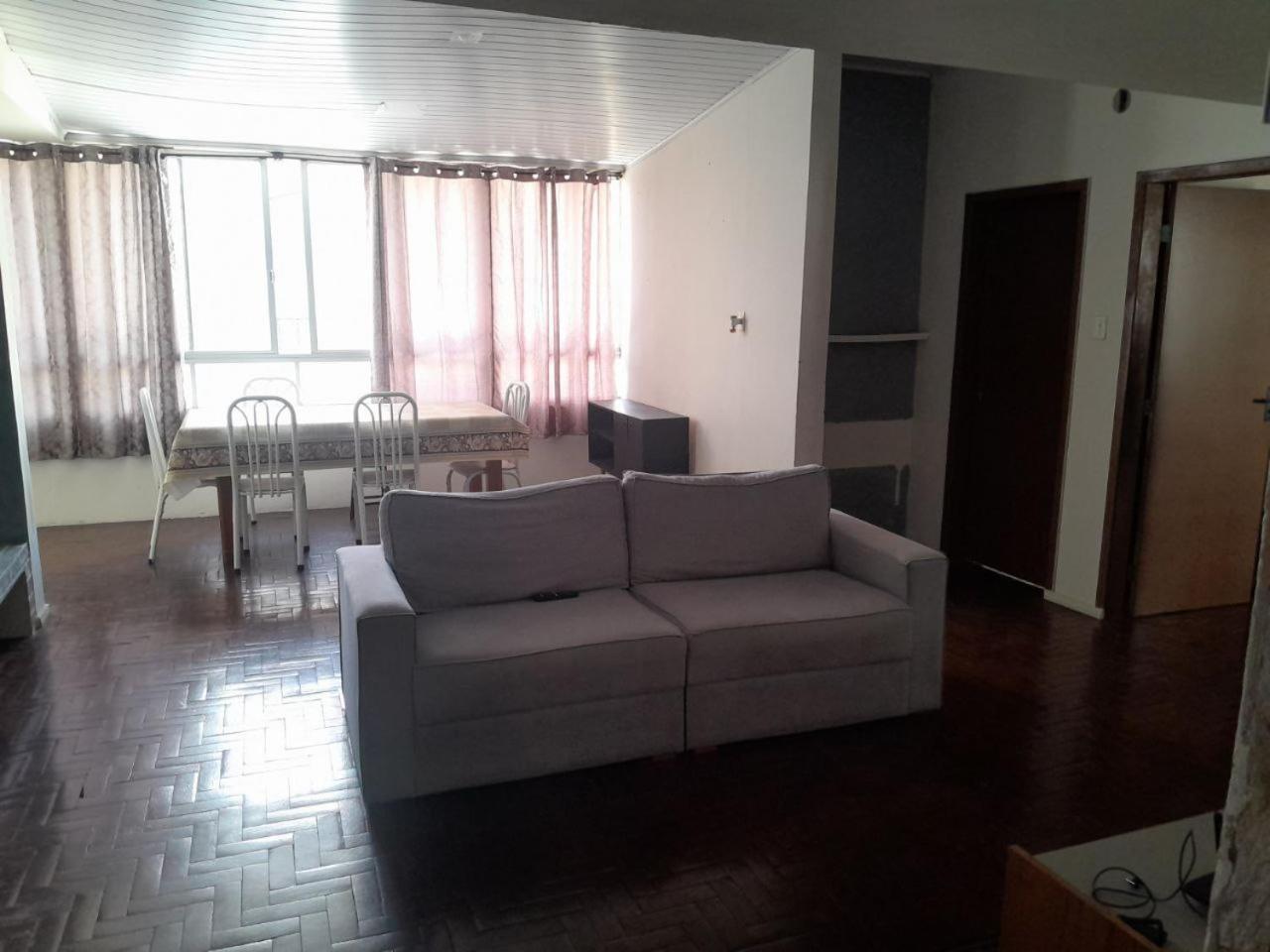 Apartamento Grande 2 Quartos Com Ar, 115 Metros Da No Centro, Roupa De Cama E Banho Garagem